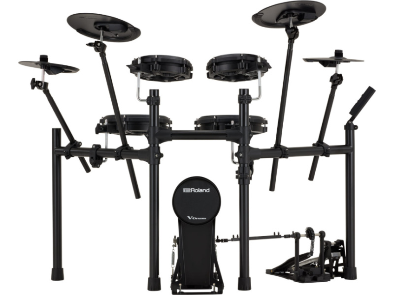 Roland TD-07KV2 completo con rack negro, caja, tres toms, cuatro pads de plato y pad de bombo KD-10 con pedal.