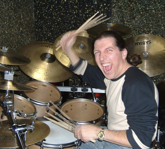 Fallece Eduardo Yepes, baterista de La Unión