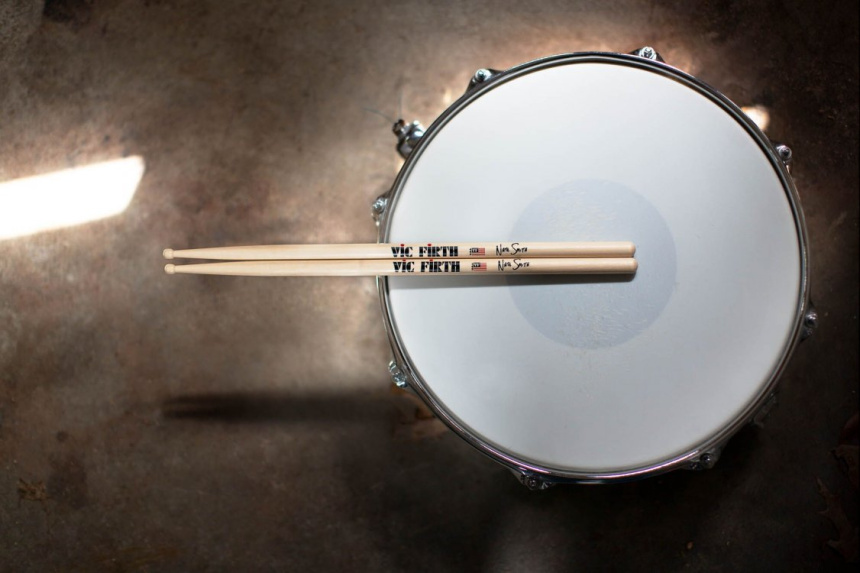 Vic Firth lanza baquetas signature de Mike Johnston y Nate Smith