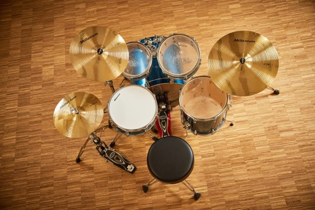Millenium Brass Cymbals set with drums