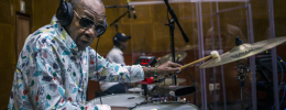 Independencia de rudimentos sobre ostinato de tumbao
