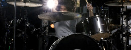 Dos escuelas, un baterista: Ilan Rubin pasa del rigor de Nine Inch Nails al directo sin red de Foo Fighters