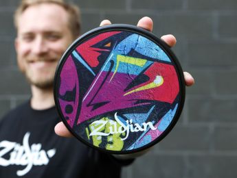 Dos nuevos pads de Zildjian para practicar en la calle o en el espacio exterior
