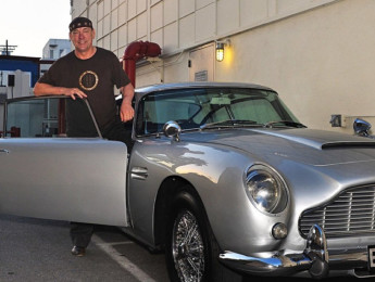 La colección de autos clásicos de Neil Peart alcanza más de 3 millones de Euros en una subasta