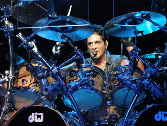 Deen Castronovo vuelve a Journey