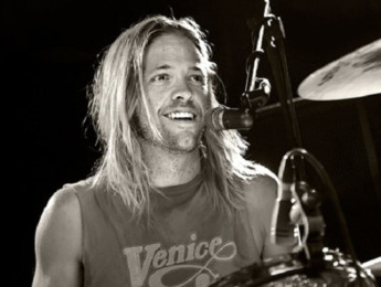 Fallece Taylor Hawkins, batería de Foo Fighters, poco antes de una actuación