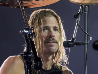 10 grandes momentos de Taylor Hawkins de Foo Fighters