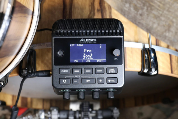 Alesis KitStream graba y hace streaming de tu batería acústica con una sola unidad